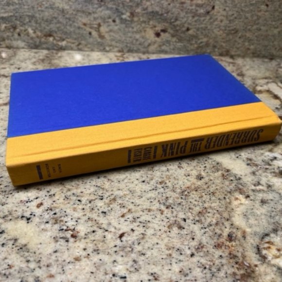 Book - Surrender the Pink, written by actress Carrie Fisher - Picture 4 of 7